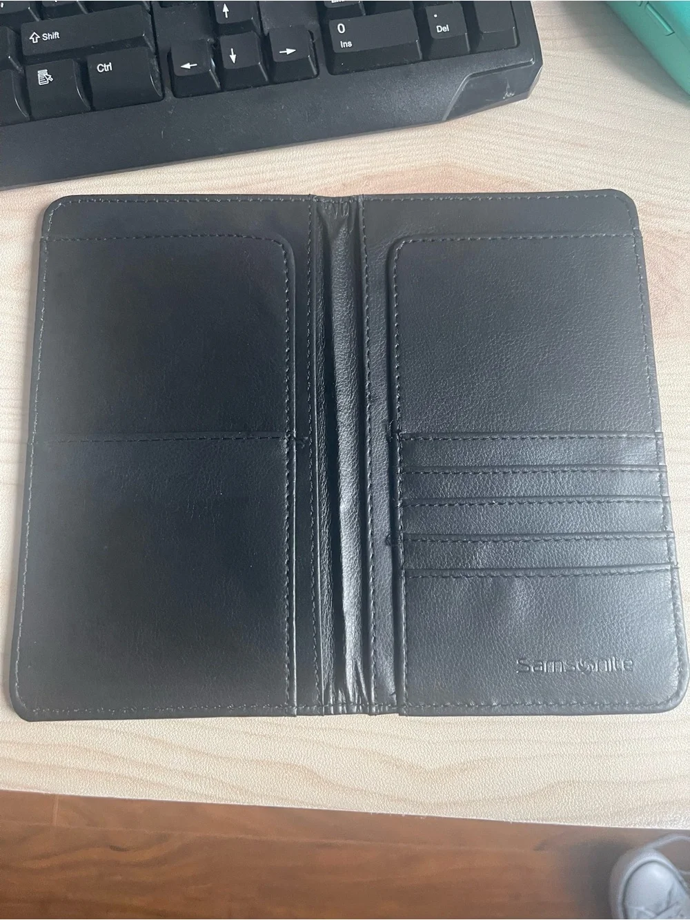 Samsonite compact travel